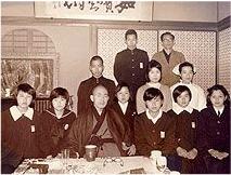 学生と初代理事長